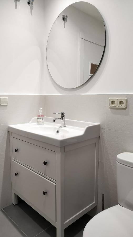 At Compania 100 M2 2 Wc Appartement Pamplona Buitenkant foto